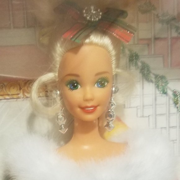 NIB NWOT 1994 Winter's Eve Barbie, w hair still in bun! - Picture 4 of 9